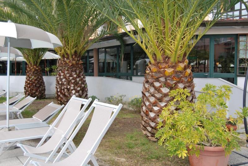 River Park Hotel Ameglia Dış mekan fotoğraf