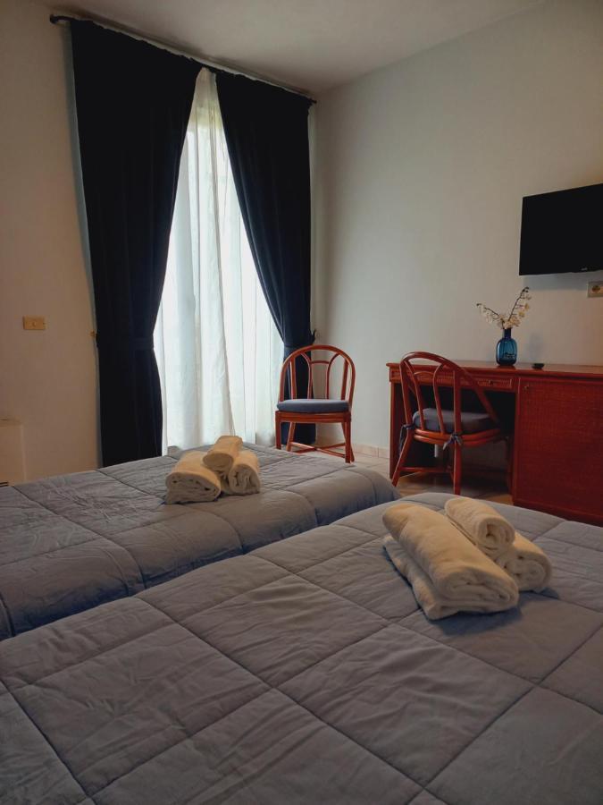 River Park Hotel Ameglia Dış mekan fotoğraf