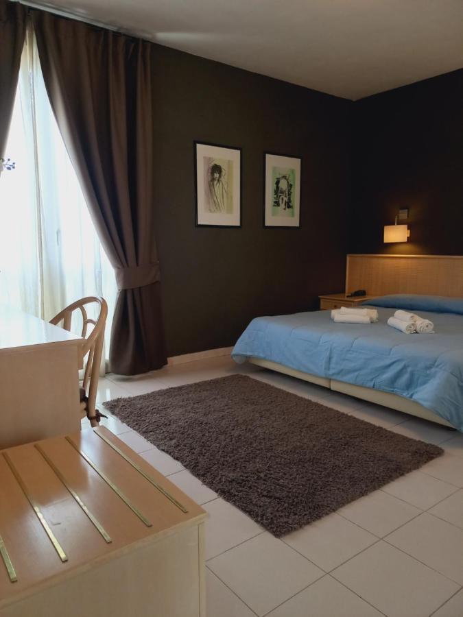 River Park Hotel Ameglia Dış mekan fotoğraf