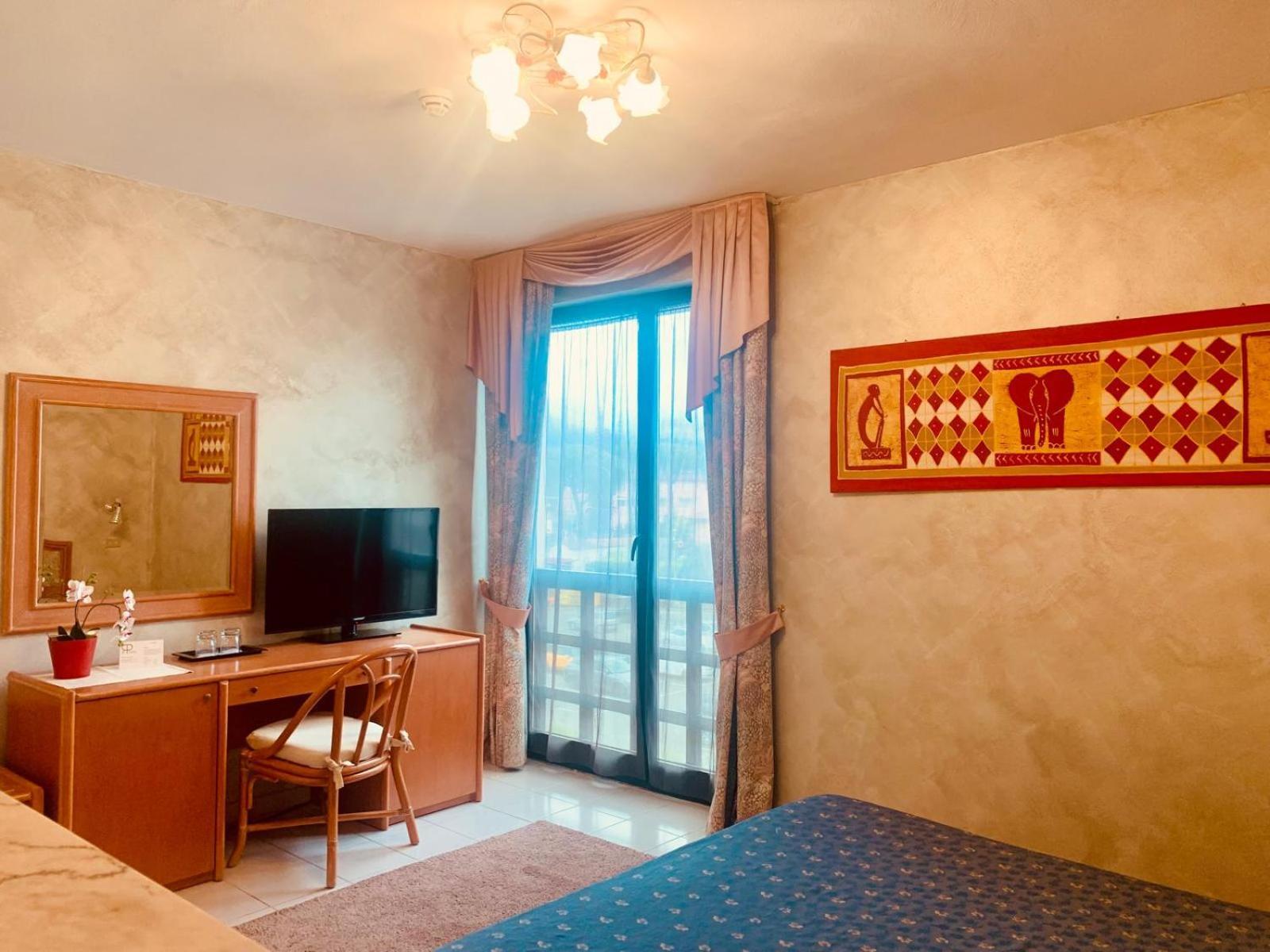 River Park Hotel Ameglia Dış mekan fotoğraf