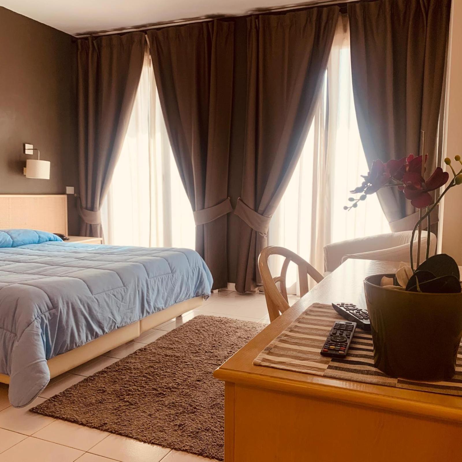 River Park Hotel Ameglia Dış mekan fotoğraf