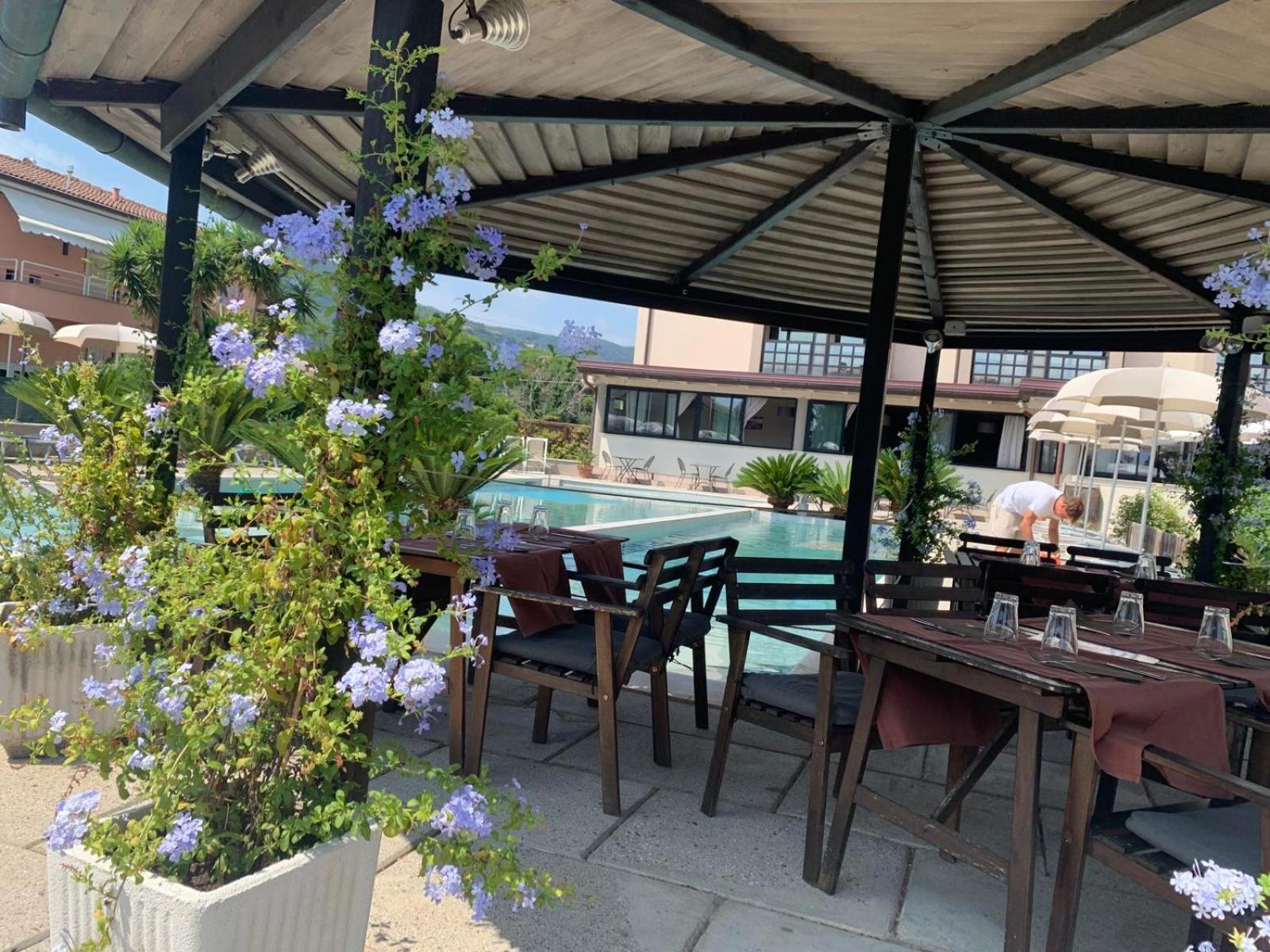 River Park Hotel Ameglia Dış mekan fotoğraf